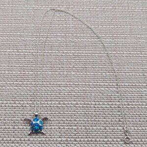 19 Inch Sterling Silver Blue Opal Cute Turtle Pendant Necklace A5958